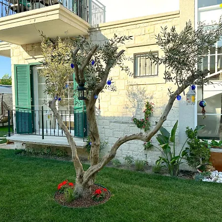 Muezeyyen Hanim Konagi Hotel