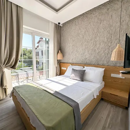 Muezeyyen Hanim Konagi * Alaçatı