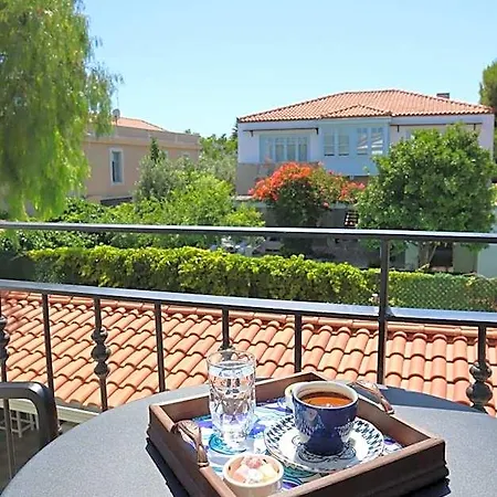 Müzeyyen Hanım Konağı Alaçatı